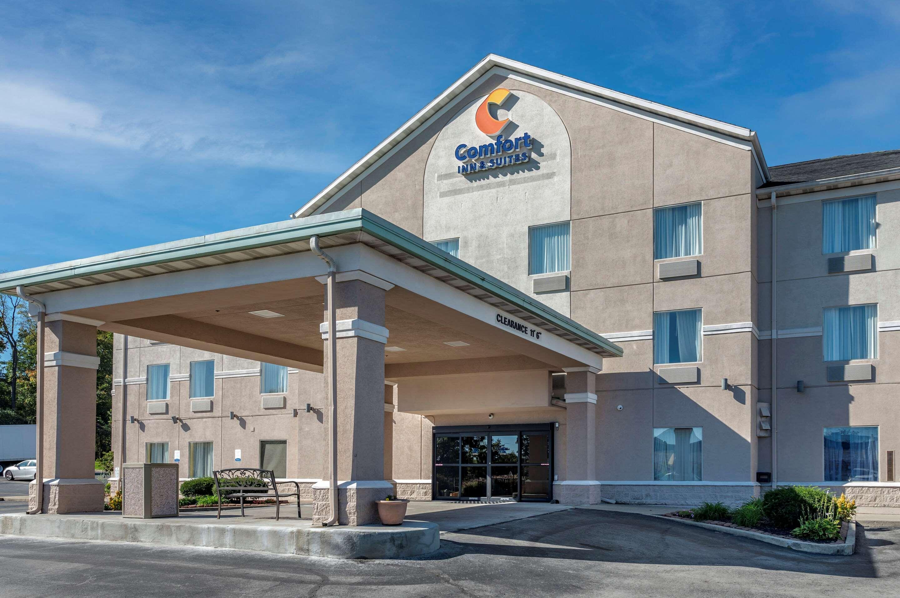 Comfort Inn & Suites Dayton Englewood Exterior foto